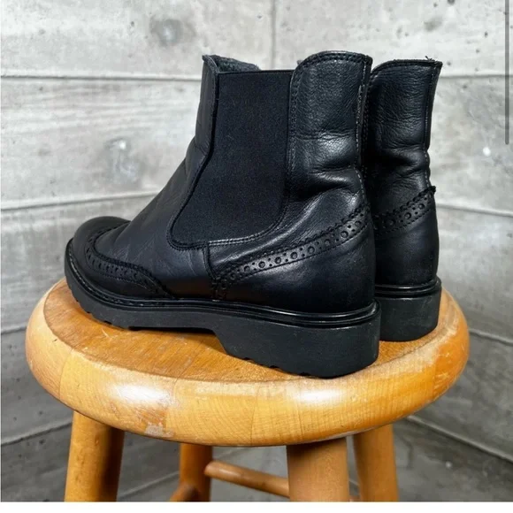 Barney’s New York leather boots - Picture 6 of 13